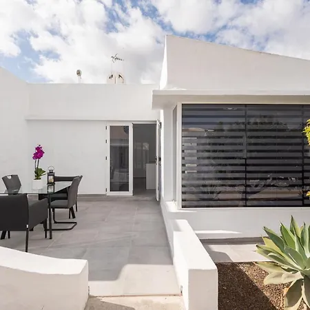 Holiday home Stunning Bungalow Dragon Club Ii San Bartolome de Tirajana (Gran Canaria)
